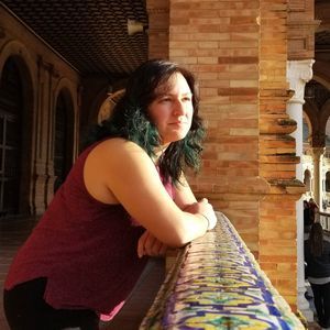 Meet your Posher, Caitlin